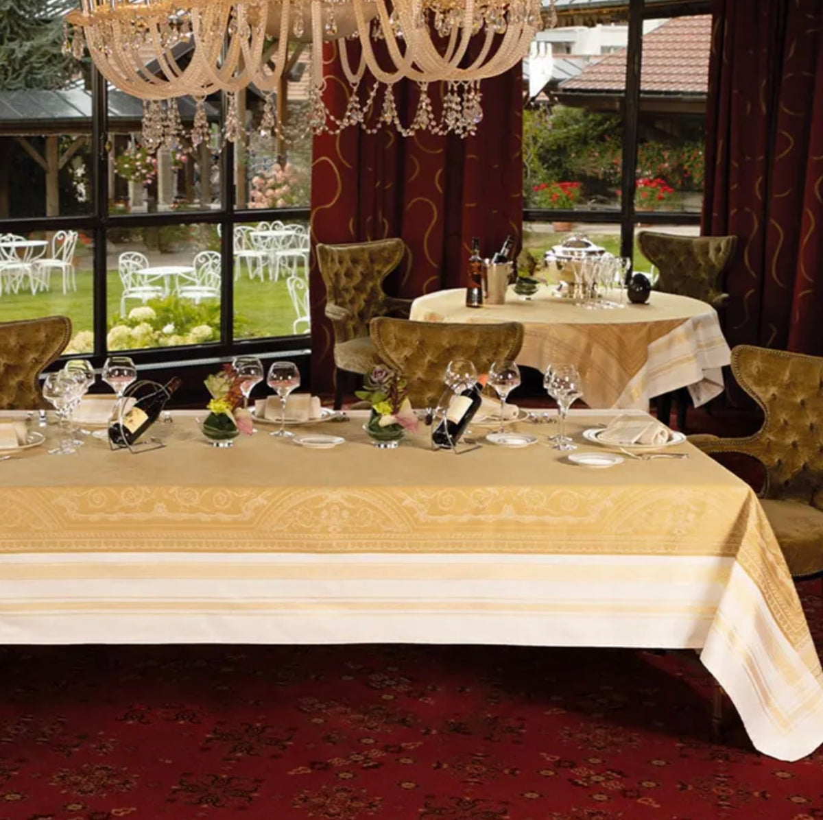 Galerie Royale Reflects D Or Tablecloth 69x100