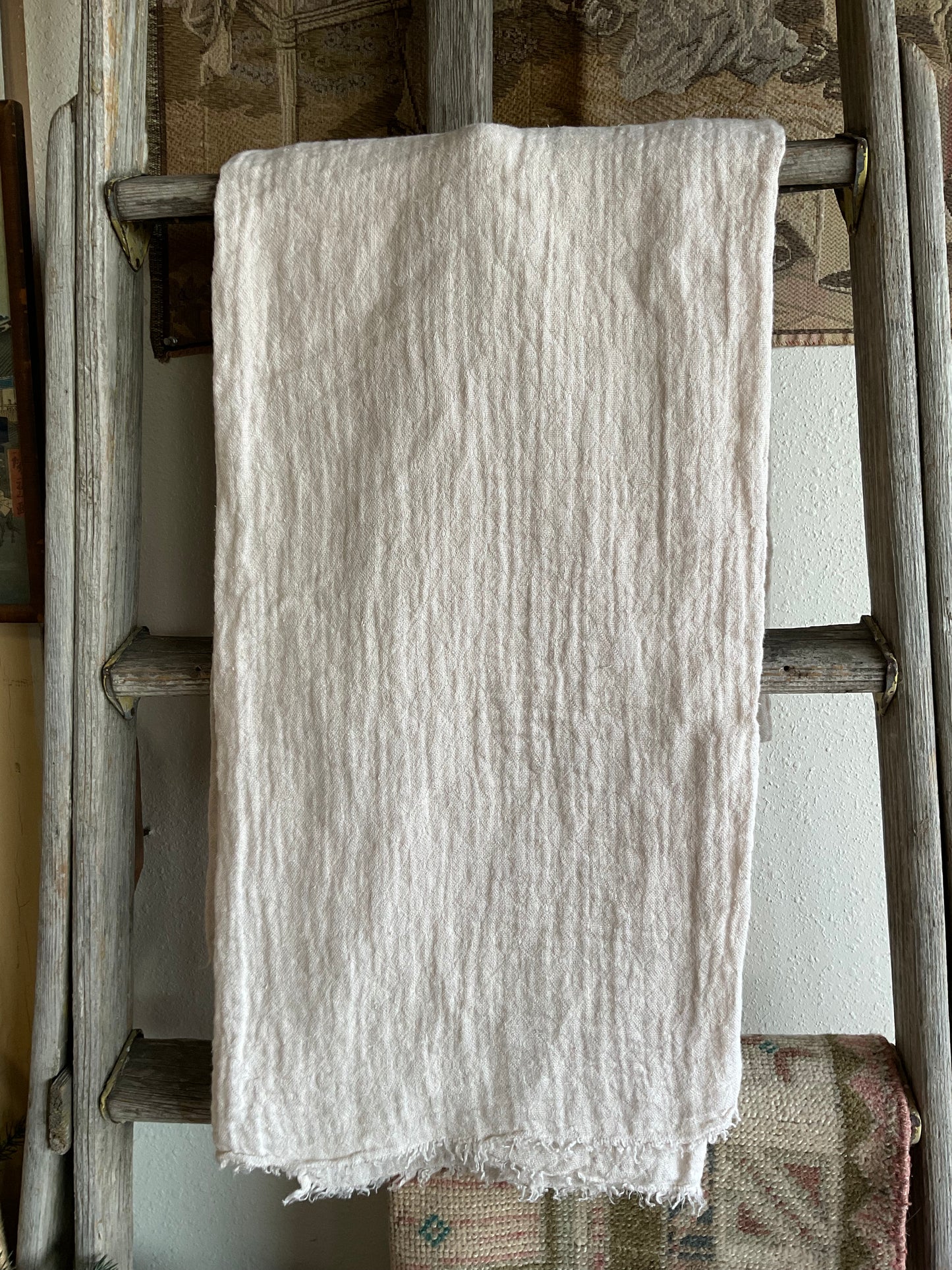 Crushed Linen Tasselled Throw Blanket