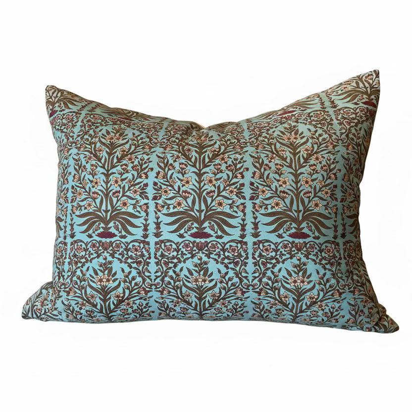 Teal Blue Rasberry W/ Foliage 21x28