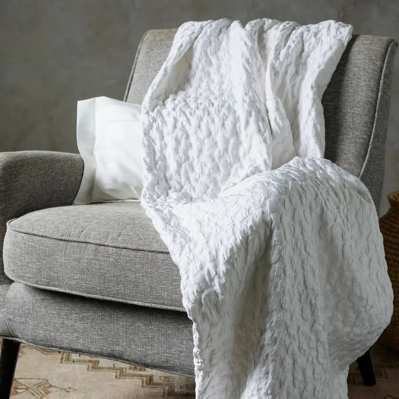 Petalo Coverlet King - Blue Springs Home