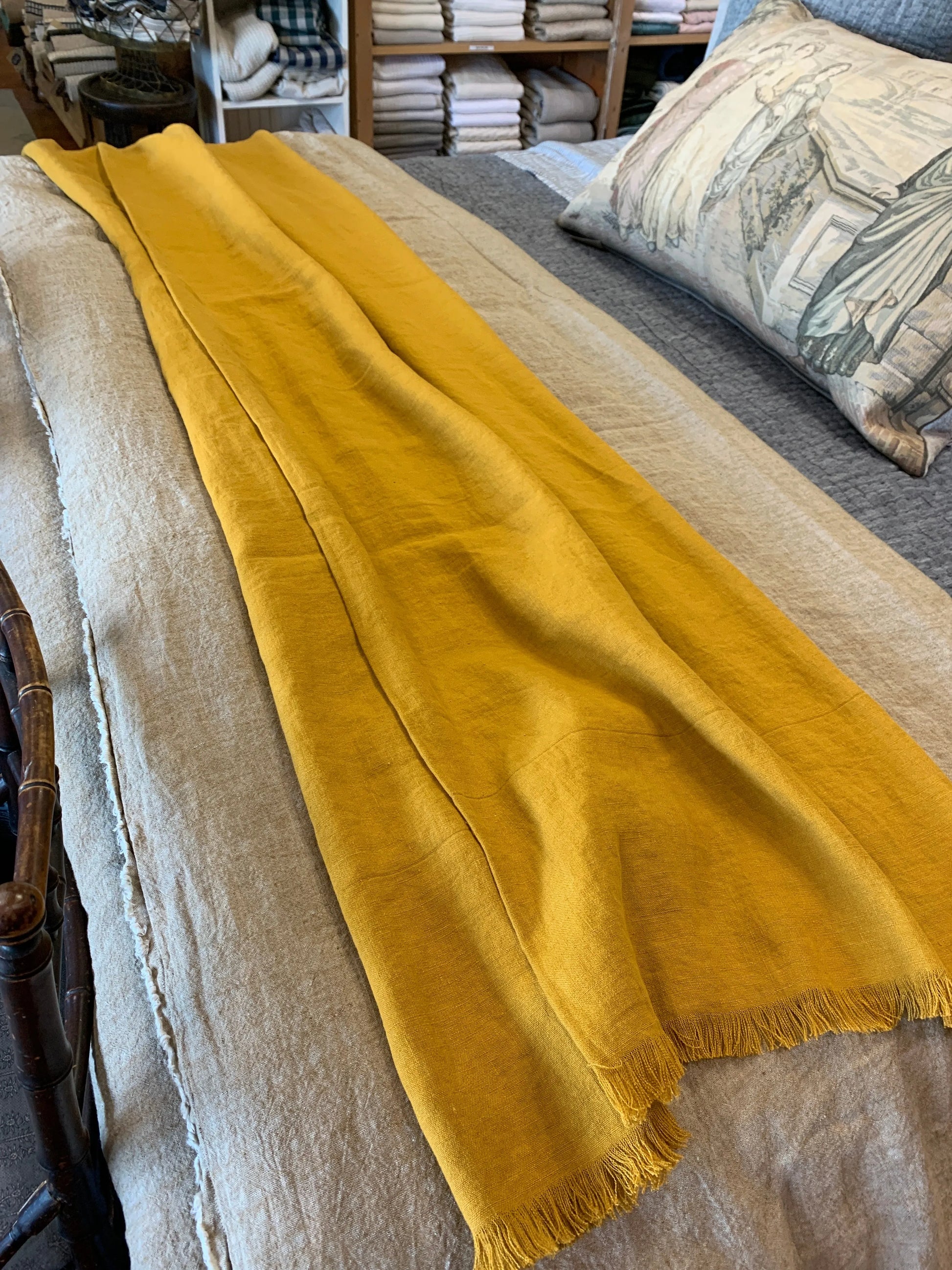 SUMMER/CANVAS LINEN THROW - Blue Springs Home