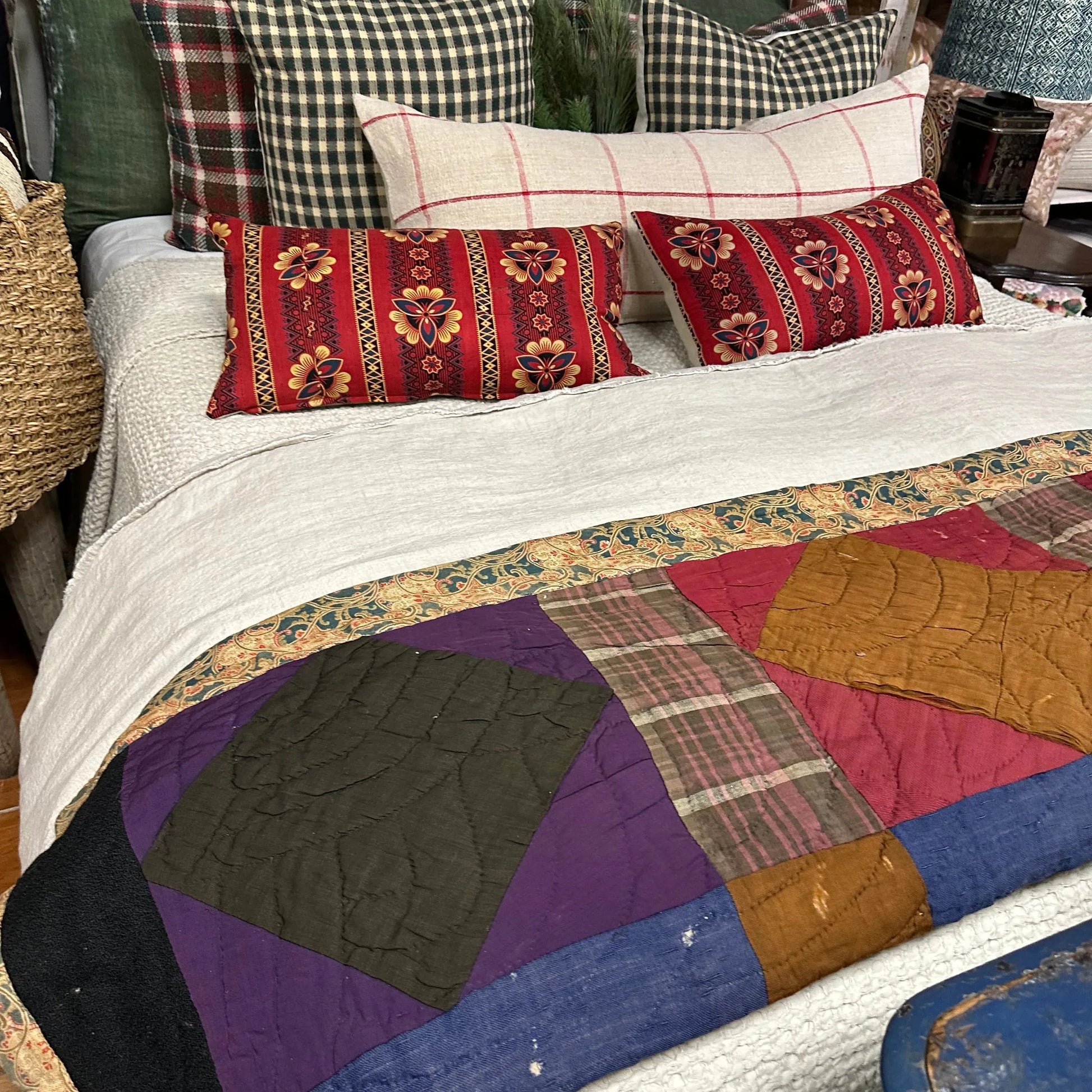 Antique American Wool Quilt “Log Cabin” - Blue Springs Home