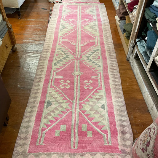 Heavy Pink Runner w/ Lt green