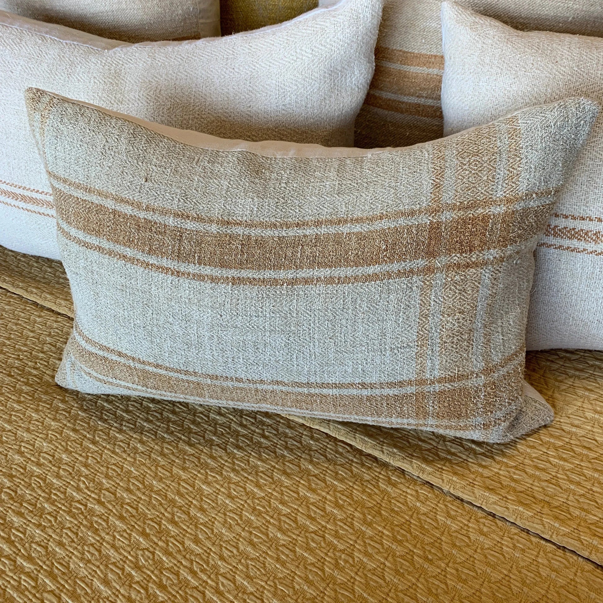 CARAMEL GRAINSACK - Blue Springs Home