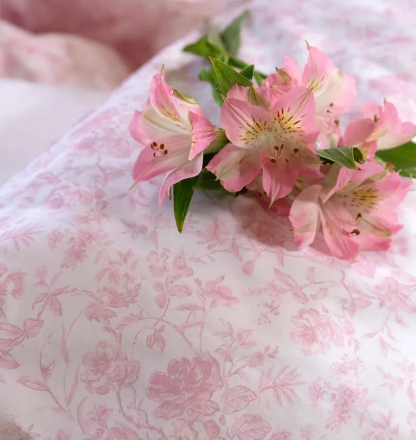 Harlot Toile - Simple Hem Duvet Cover Q