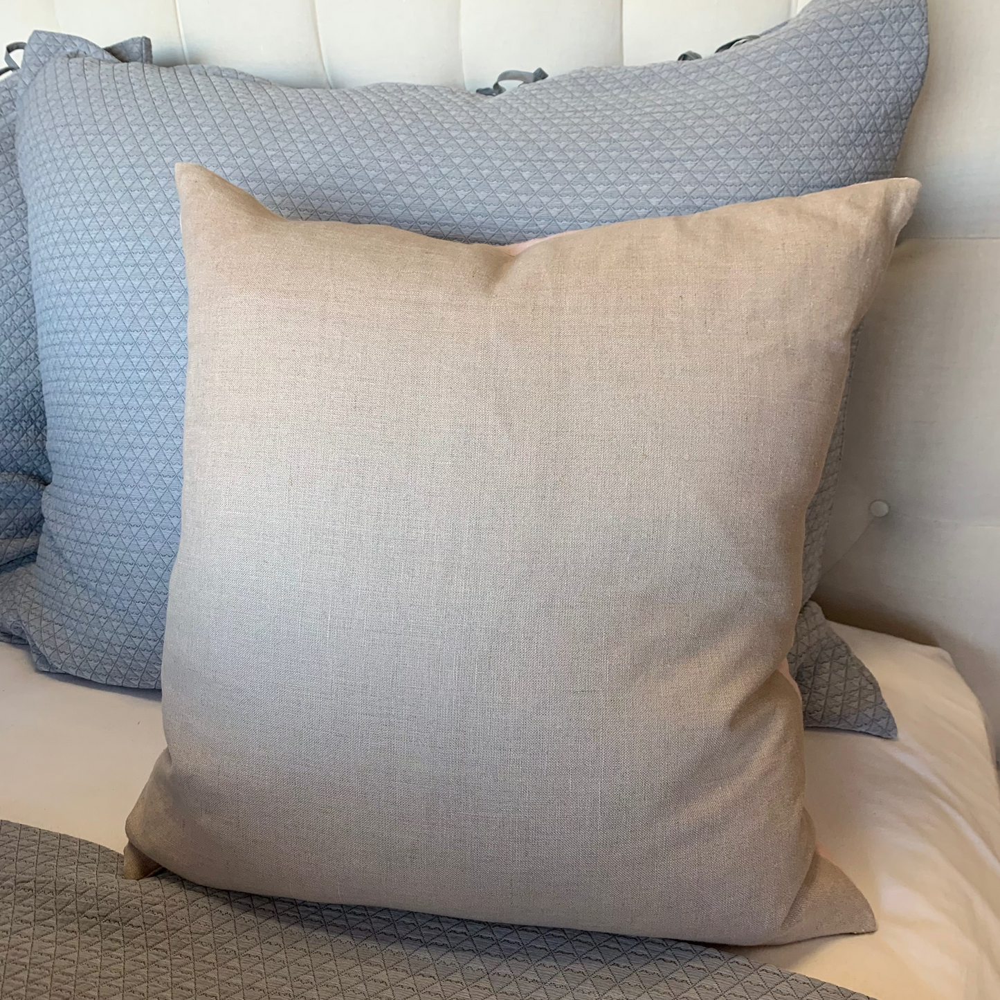 OVERDYED LINEN ANTIQUE PILLOW