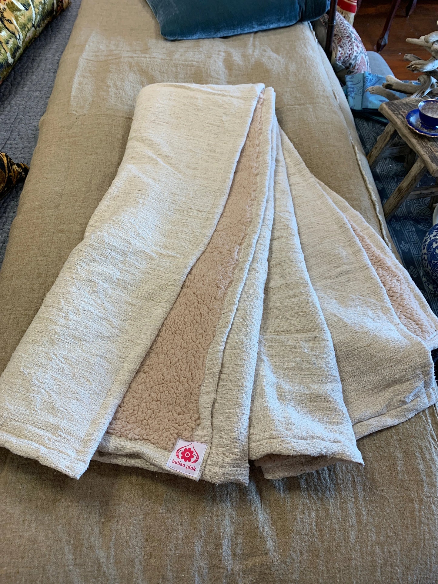 Vintage Linen Throws Fleece Backing
