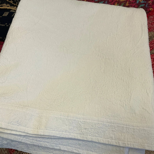King White Matalese Coverlet - Blue Springs Home