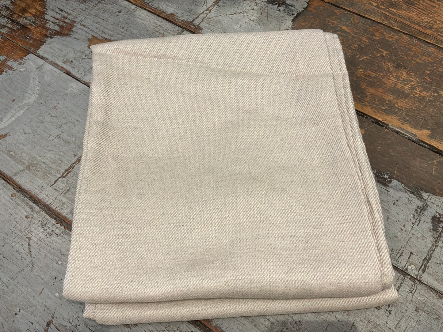 Kent Dec Cover w/ Buttons DLX - Blue Springs Home