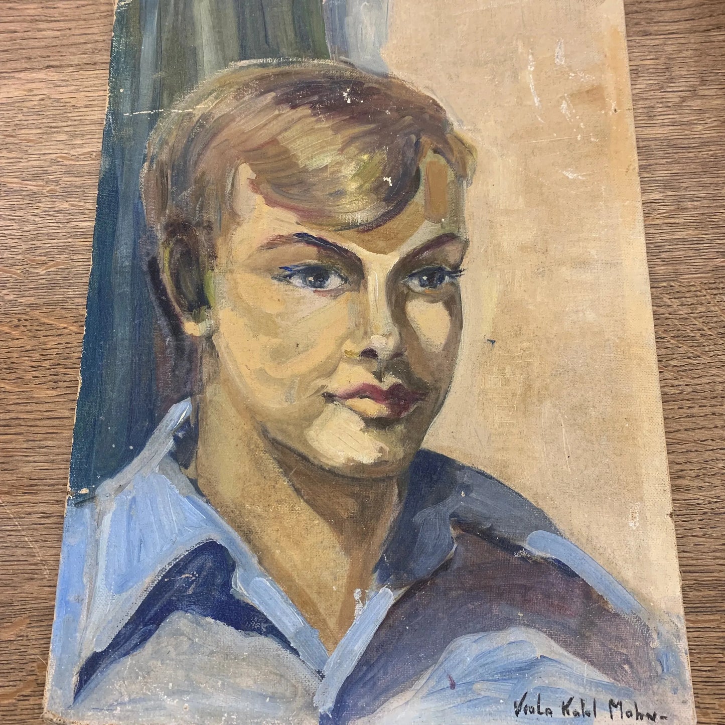 PAINTING BLONDE YOUNG WOMAN