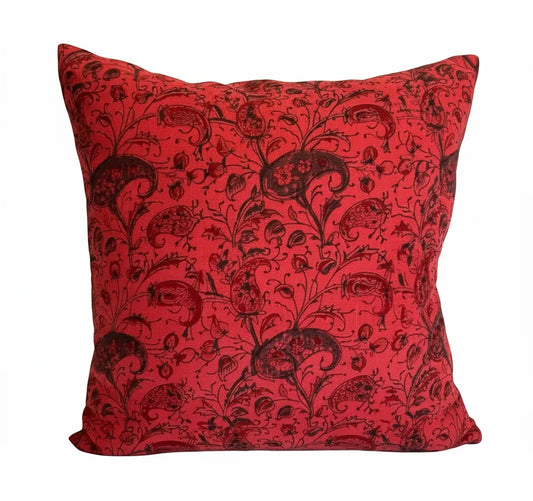 Vintage Red Paisley 22x22