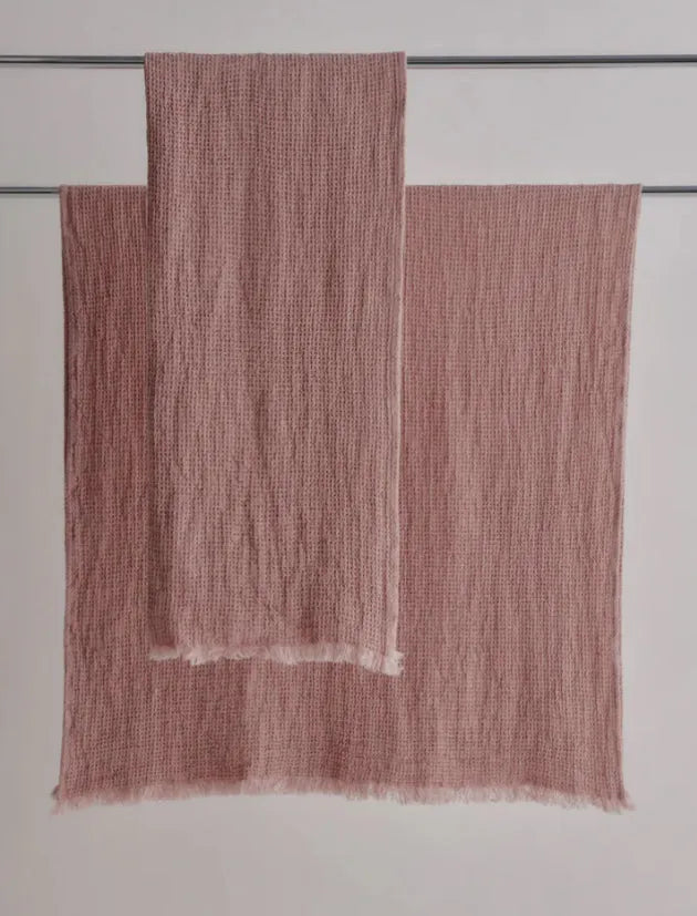 Flocca Linen Waffle Bath Towel
