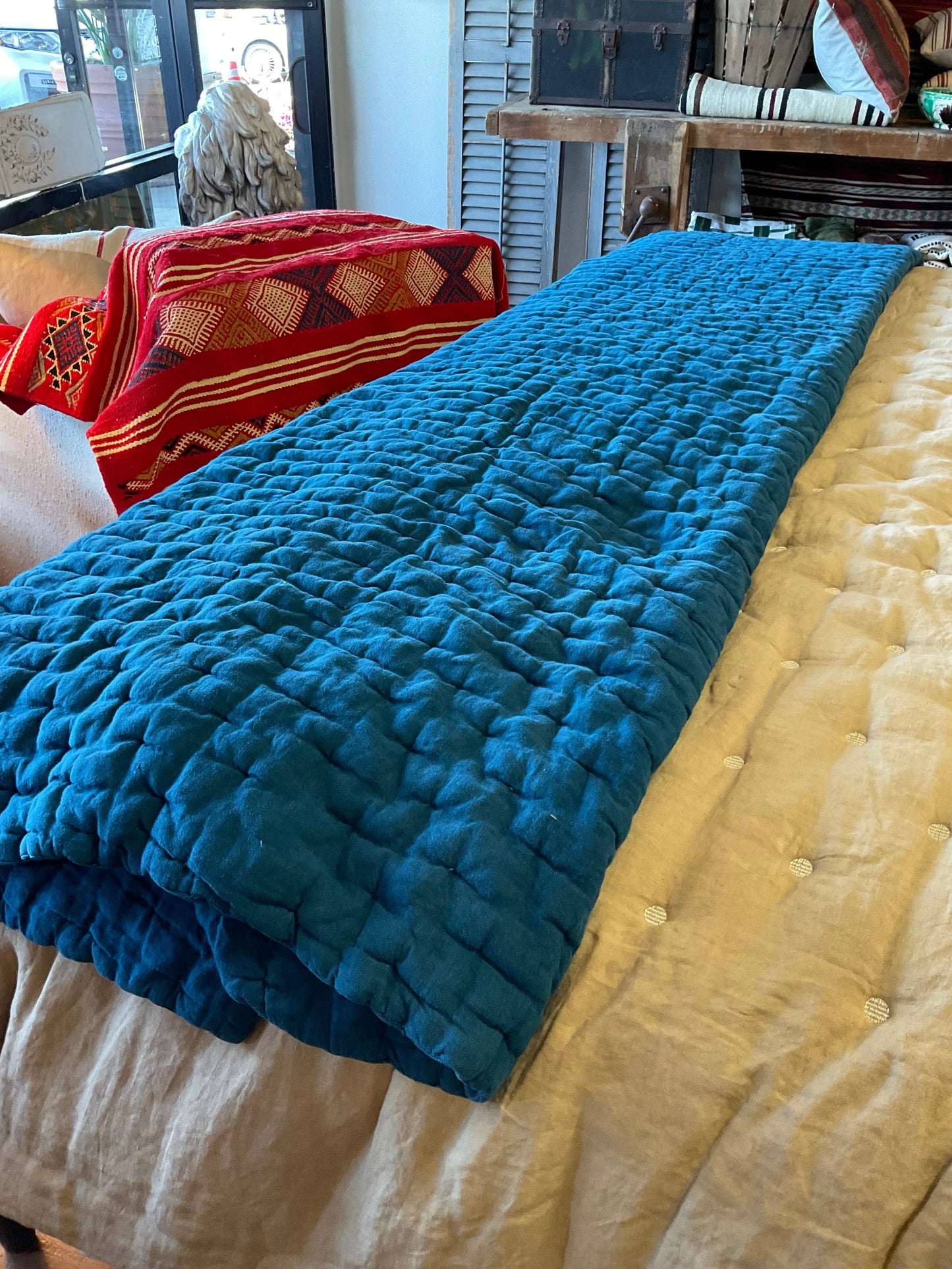 Wavy Linen Throw Blanket
