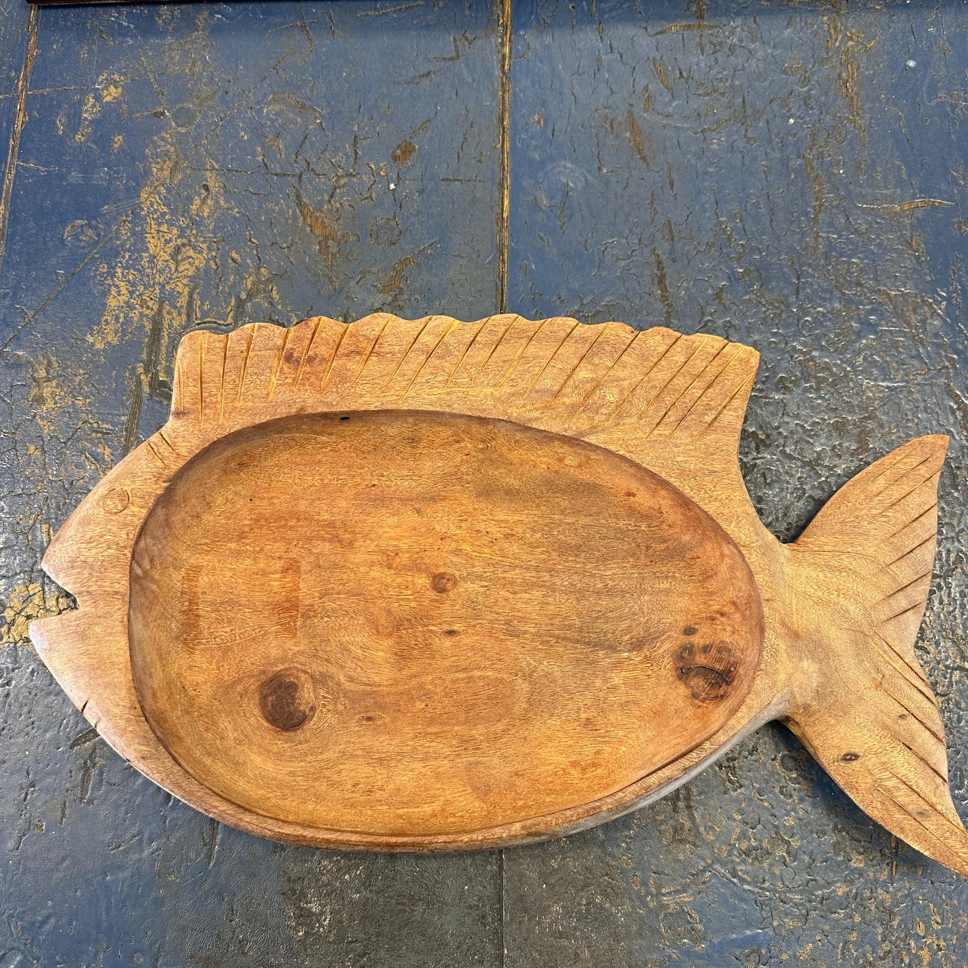 Wood fish shaped plate JP - Blue Springs Home