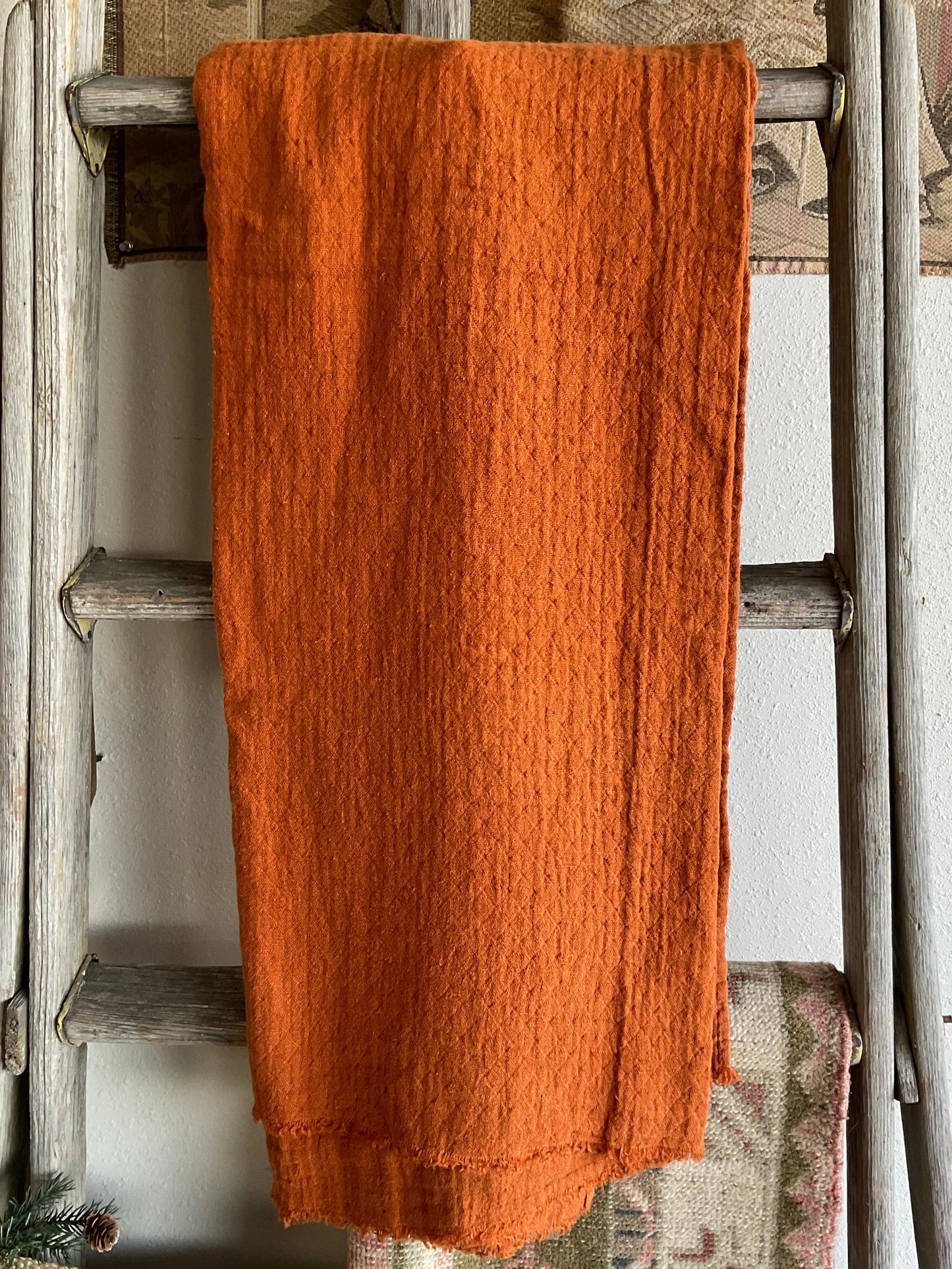 Crushed Linen Tasselled Throw Blanket