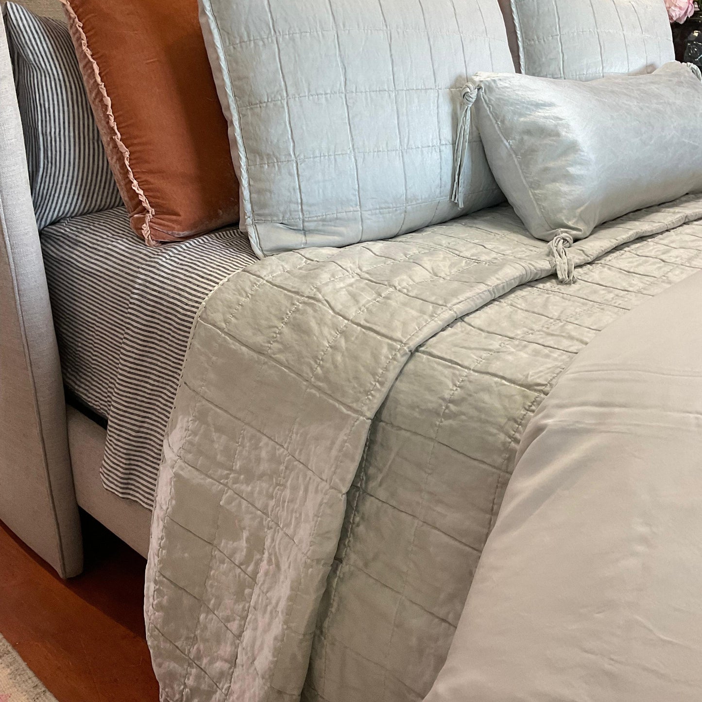 Sel Bedspread