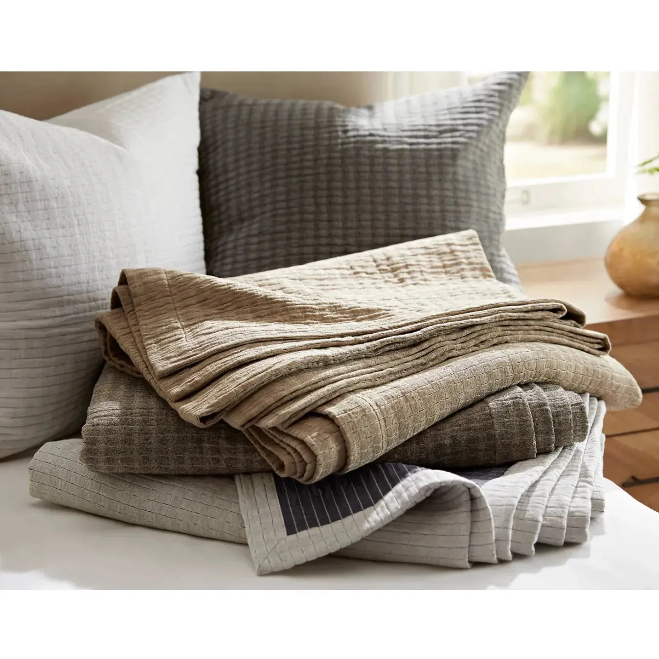 Koji Coverlet King - Blue Springs Home