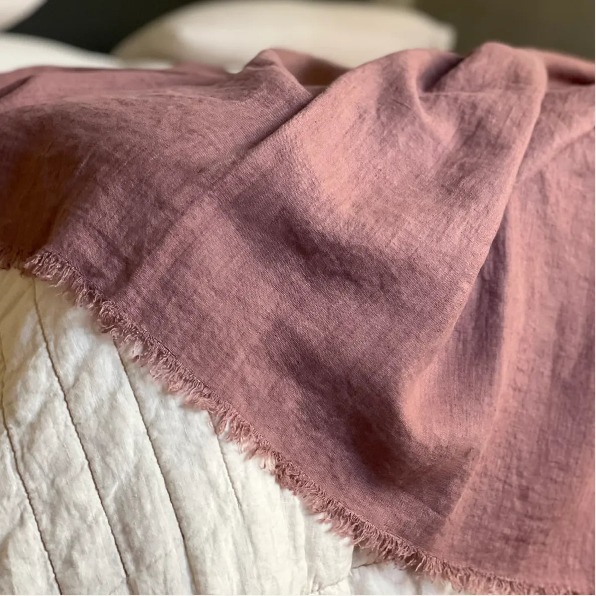 SUMMER/CANVAS LINEN THROW - Blue Springs Home