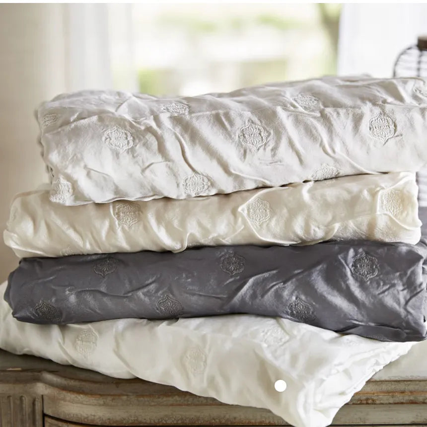 Anna Coverlet K - Blue Springs Home