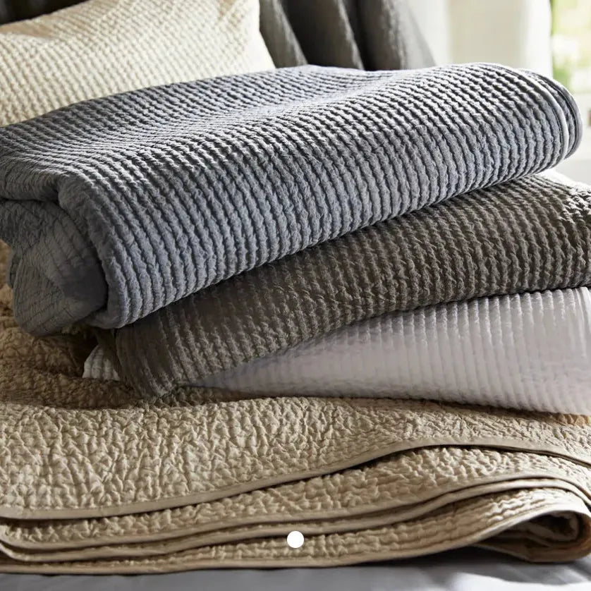 Malta Coverlet K - Blue Springs Home