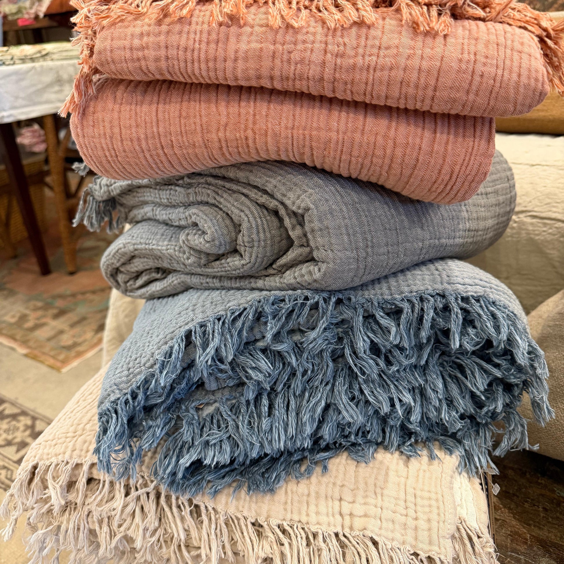 Crinkled Turkish Cotton Oversized Cuddle Blanket - Blue Springs Home